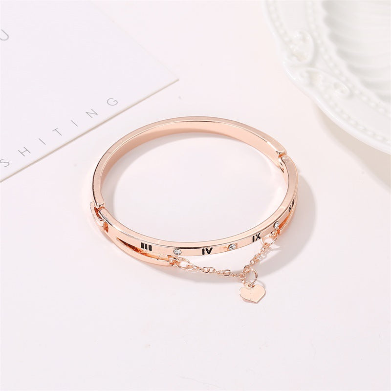 Roman Numeral Woman Rose Gold Bracelet