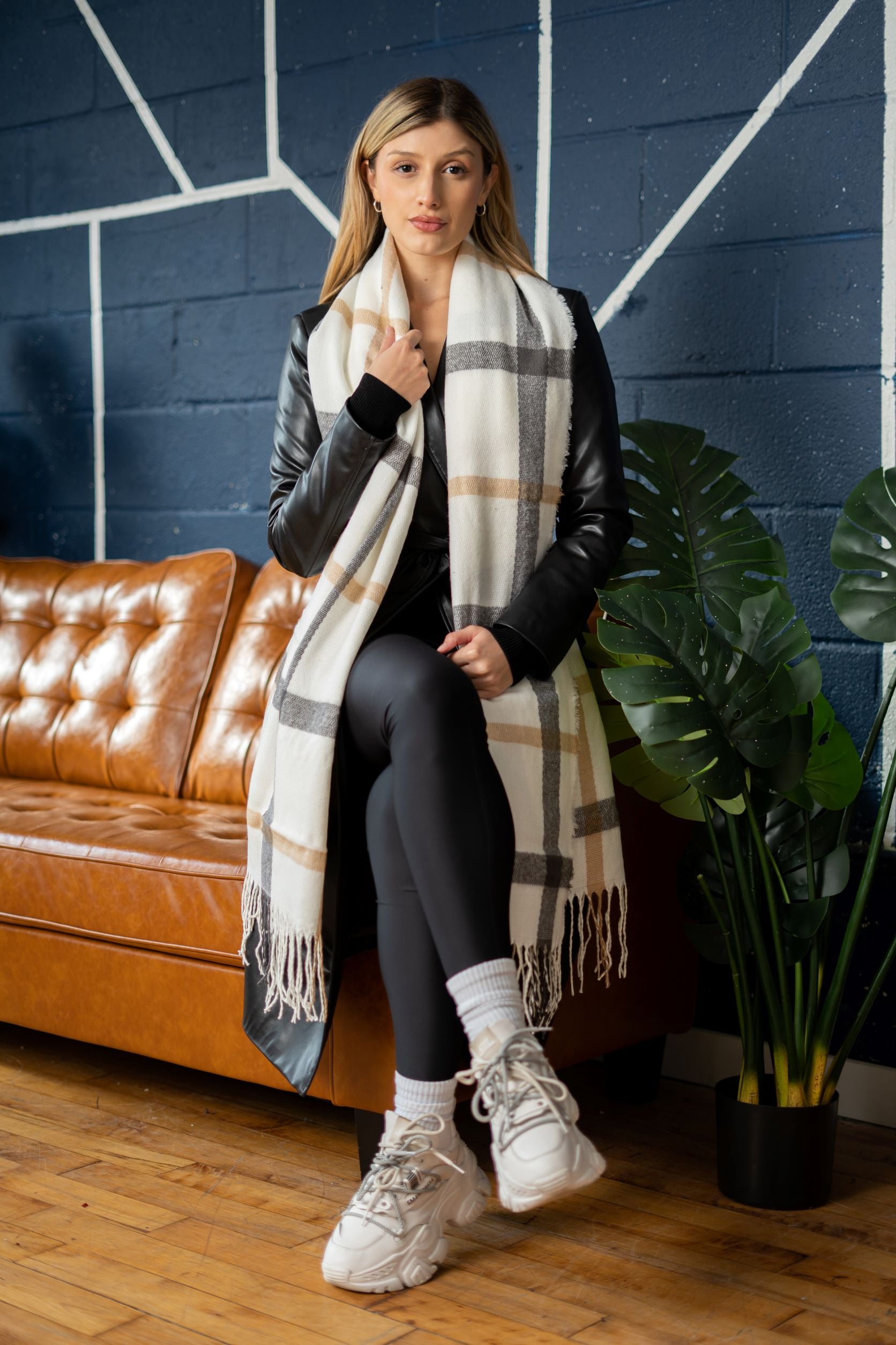 Lele fashion on sale boutique leggings